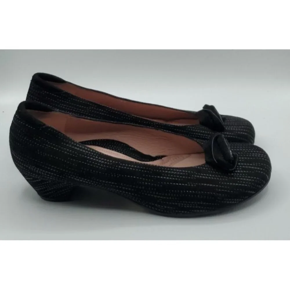 BeautiFeel Dona Pump Black Trateggio Suede 40.5 Floral Rosette Comfort Low Heel
